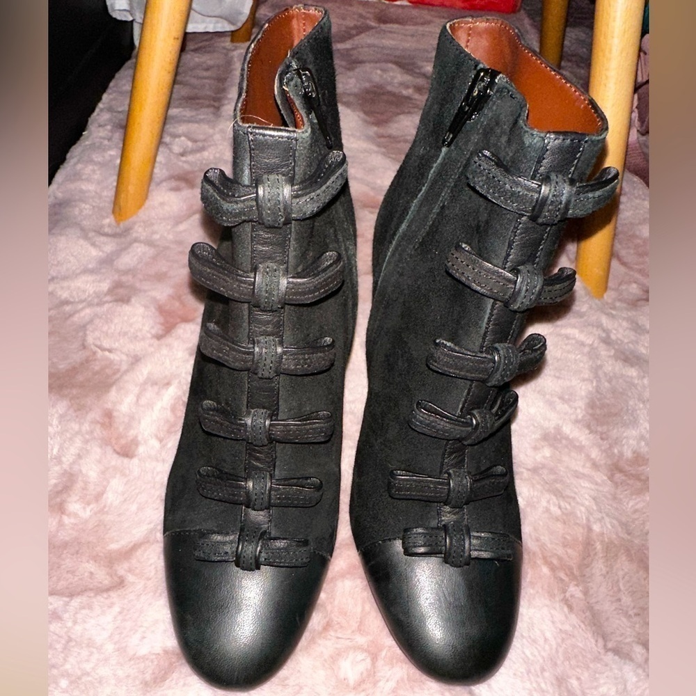See By Chloe black leather bow front leather block heel booties ankle boot 37.5 - Picture 2 of 16